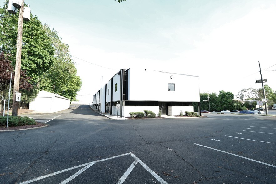 More Photos Of 620 State Rt 3 W, Clifton Medical For Sale