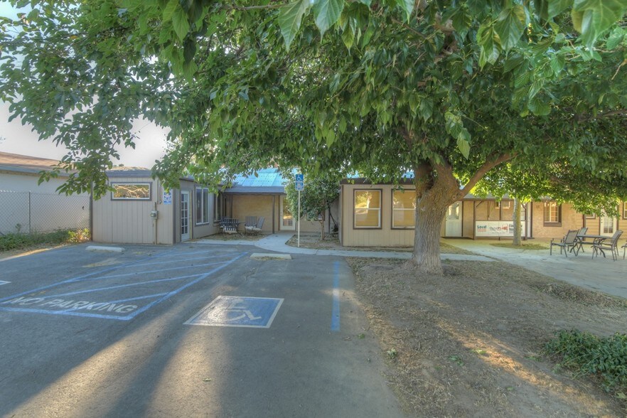 More Photos Of 56460 US Highway 371, Anza Office For Sale