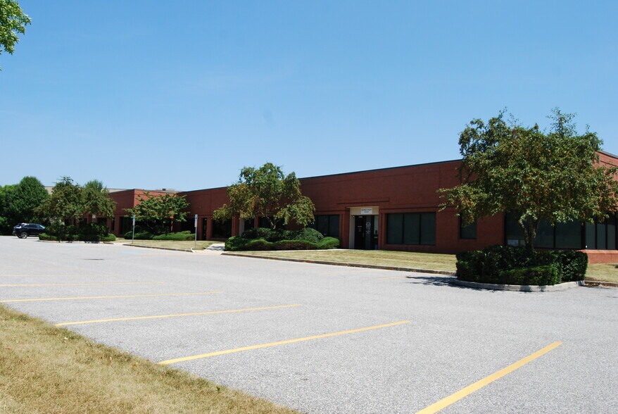 More Photos Of 3542-3578 Concord Rd, York Medical For Lease