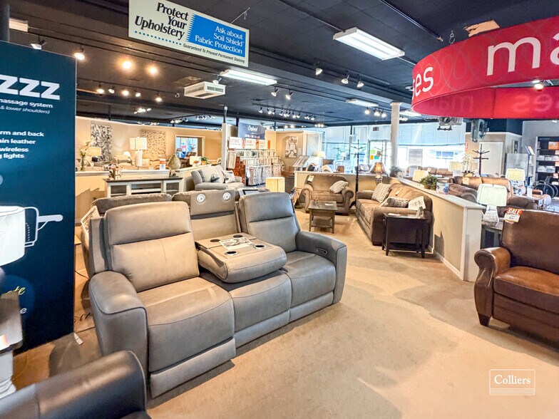 More Photos Of 533 Depot St, Latrobe Showroom For Lease