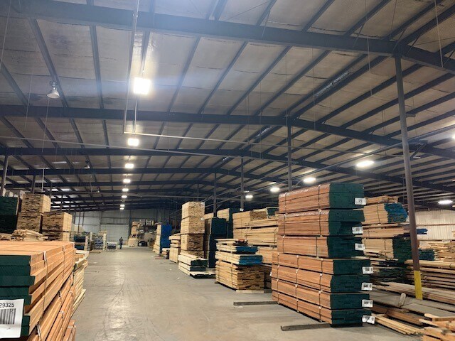 More Photos Of 600 Augustus St, Trenton Warehouse For Lease
