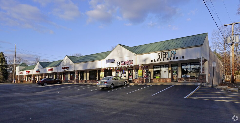 More Photos Of 491 Manalapan Rd, Spotswood General Retail For Lease
