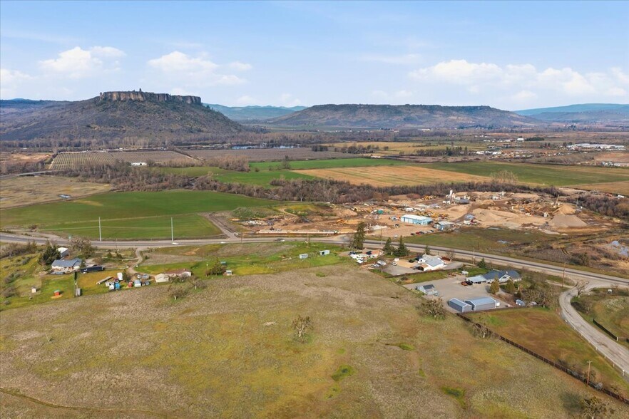 More Photos Of 7505 Blackwell rd, Central Point Land For Sale