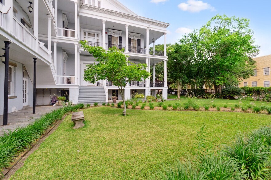 More Photos Of 1410 Jackson Ave, New Orleans Lodge Meeting Hall For Sale
