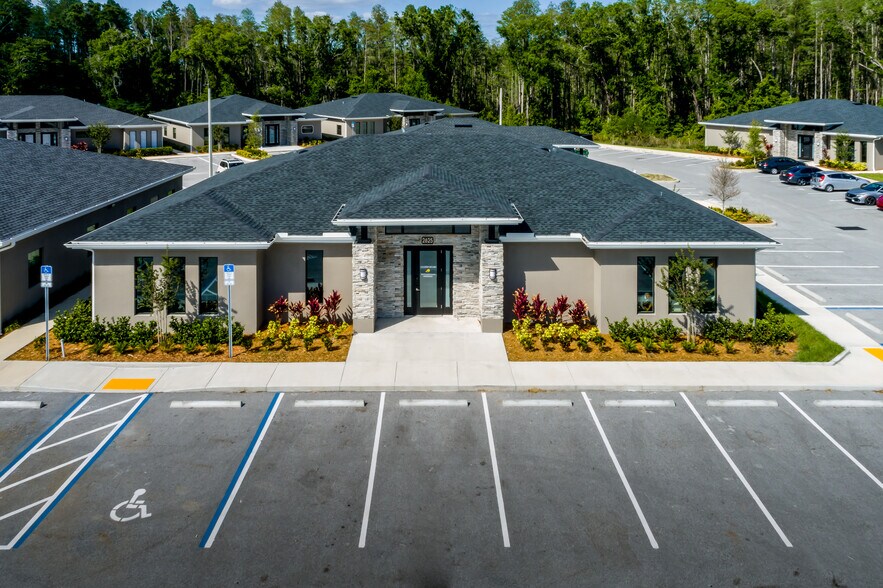 More Photos Of 2625 Stonewood Park Loop, Land O' Lakes Loft Creative Space For Lease