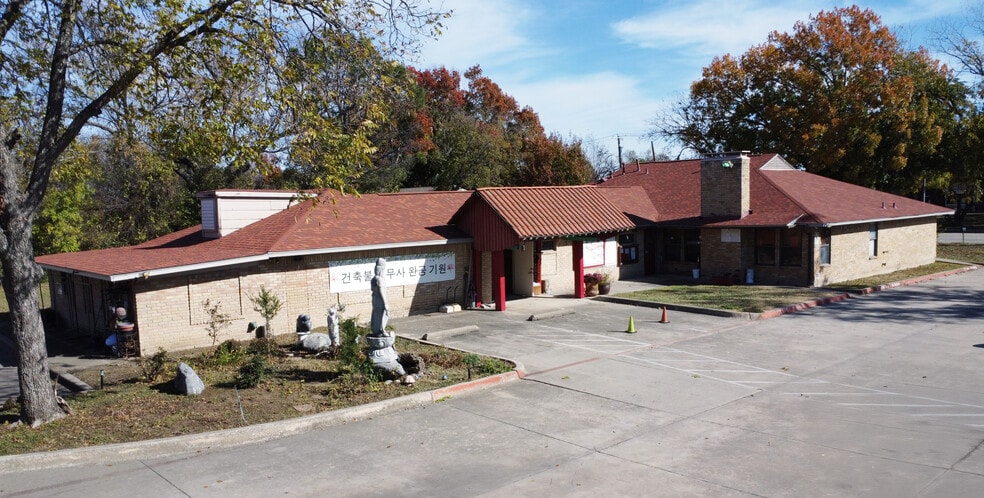 More Photos Of 1130 Abrams Rd, Richardson Specialty For Sale