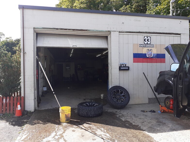 More Photos Of 31 Walnut St, New Windsor Township Industrial For Sale