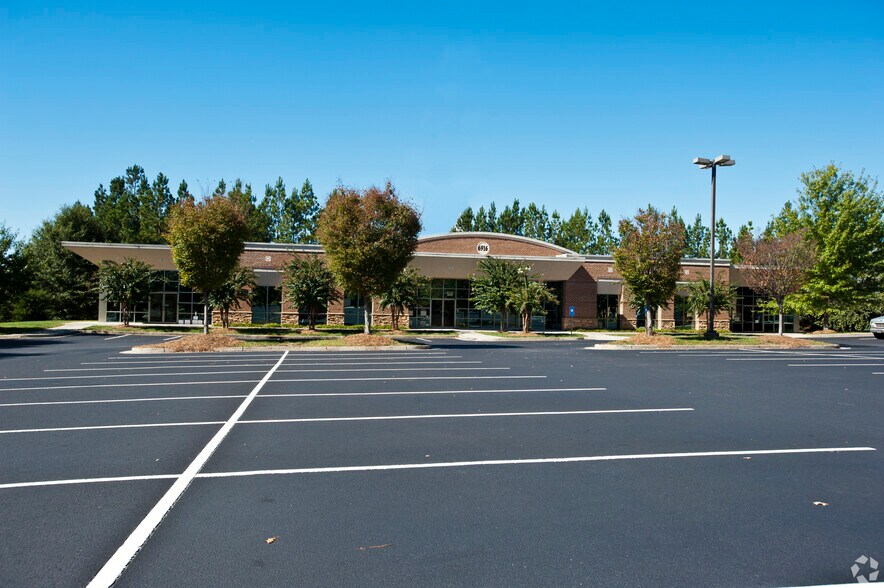 Primary Photo Of 6916 McGinnis Ferry Rd, Johns Creek Medical For Lease