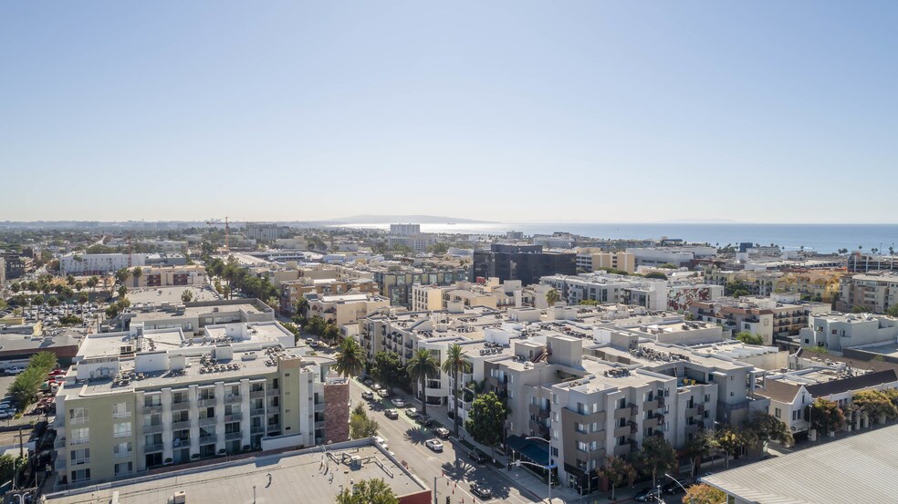 More Photos Of 1418 7th St, Santa Monica Apartments For Lease