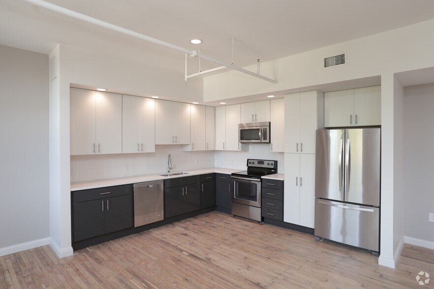 More Photos Of 2658 Scranton Rd, Cleveland Apartments For Lease