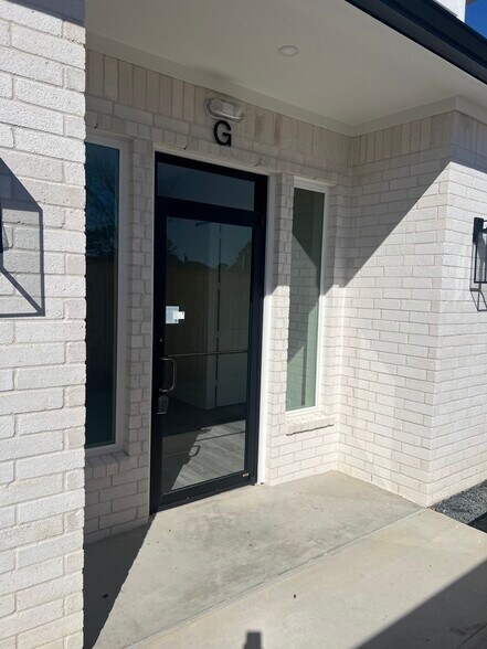 More Photos Of 18924 Kuykendahl Rd, Spring Office For Sale