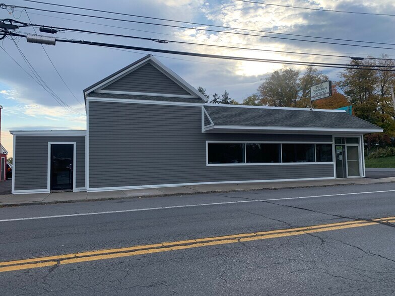 More Photos Of 9670 Brewerton Rd, Brewerton Freestanding For Lease