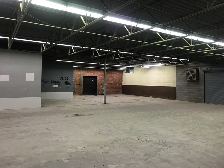 More Photos Of 2236 Southern Ave, Fayetteville Warehouse For Lease