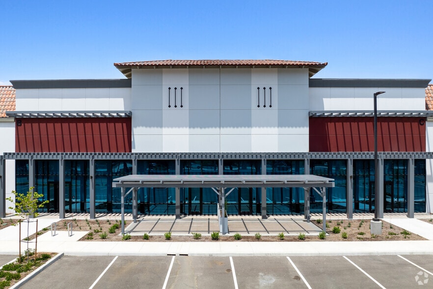 More Photos Of 3211 Mission Oaks Blvd, Camarillo Unknown For Lease