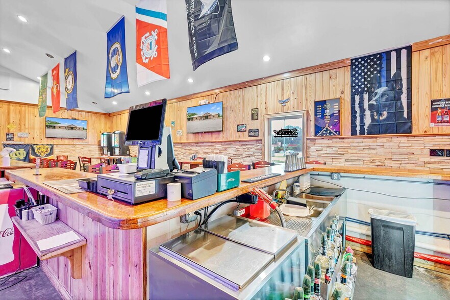 More Photos Of 2579 Douglas Ave, Brewton Restaurant For Sale