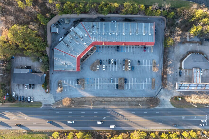 More Photos Of 2341 John Hawkins Pky, Hoover General Retail For Lease