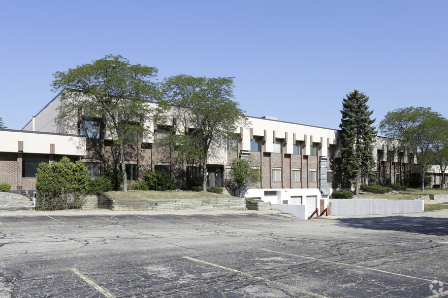 Primary Photo Of 6545 Mercantile Way, Lansing Office For Lease