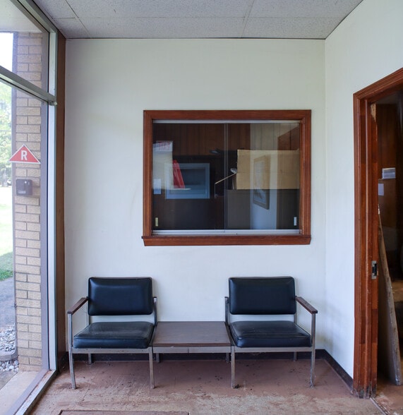 More Photos Of 39 Progress St, Edison Warehouse For Sale