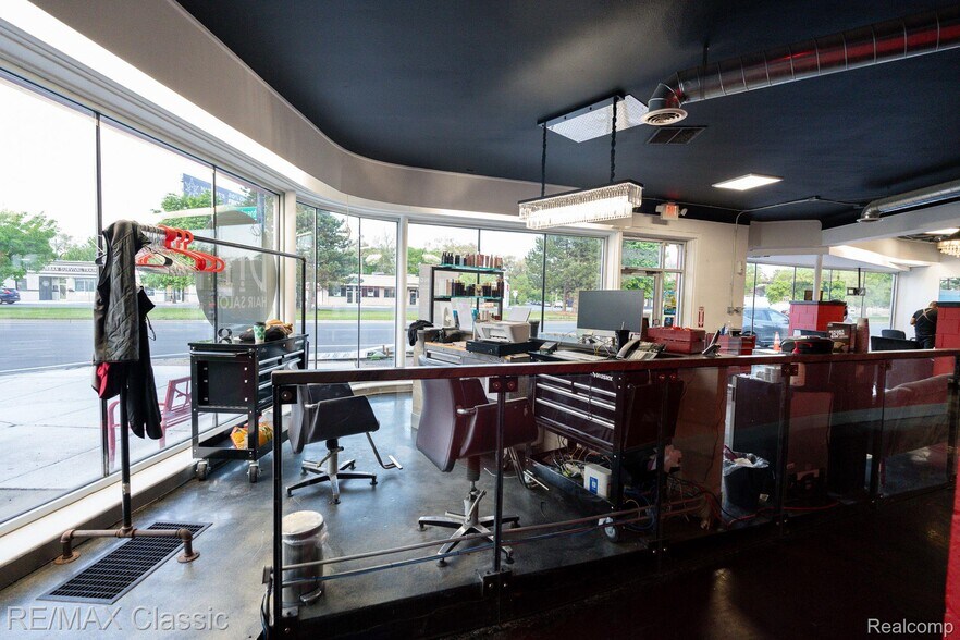 More Photos Of 23365 Woodward Ave, Ferndale Storefront Retail Office For Sale