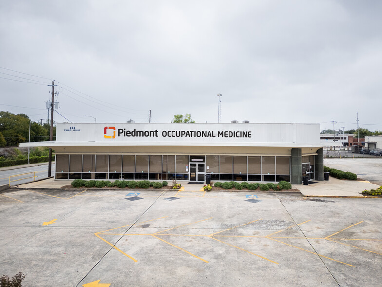 Primary Photo Of 124 3rd St, Macon-Bibb Healthcare For Sale