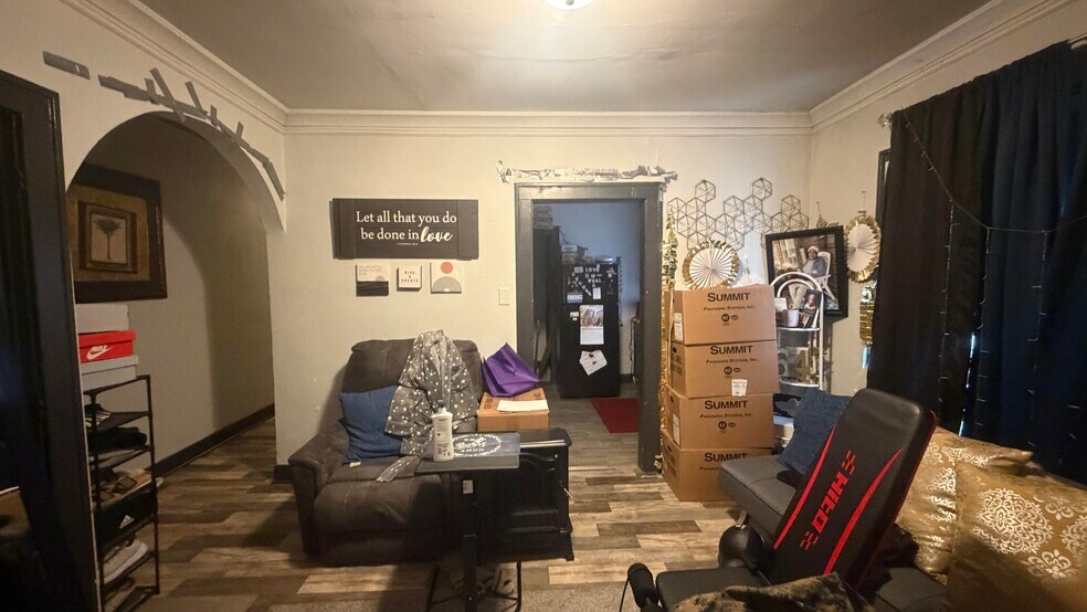 More Photos Of 1003 N Franklin St, Danville Apartments For Sale