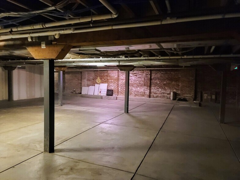 More Photos Of 2900-2920 W 25th Ave, Denver Restaurant For Lease