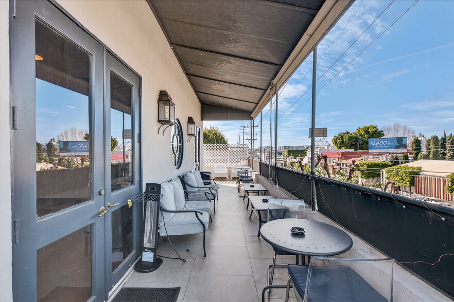 More Photos Of 910 N La Cienega Blvd, Los Angeles Storefront Retail Office For Sale