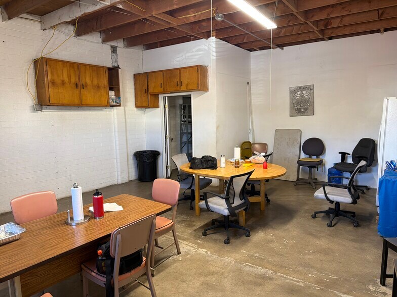 More Photos Of 3122-3144 E Columbia St, Tucson Research And Development For Sale