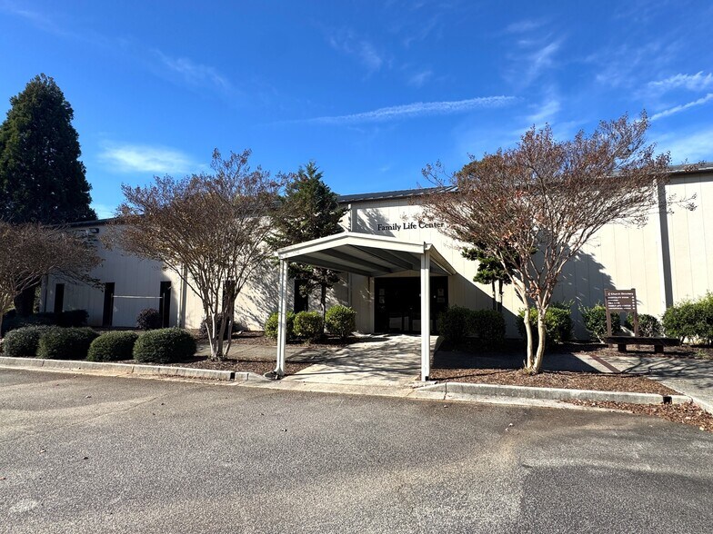 More Photos Of 3715 Bright Star Rd, Douglasville Religious Facility For Sale