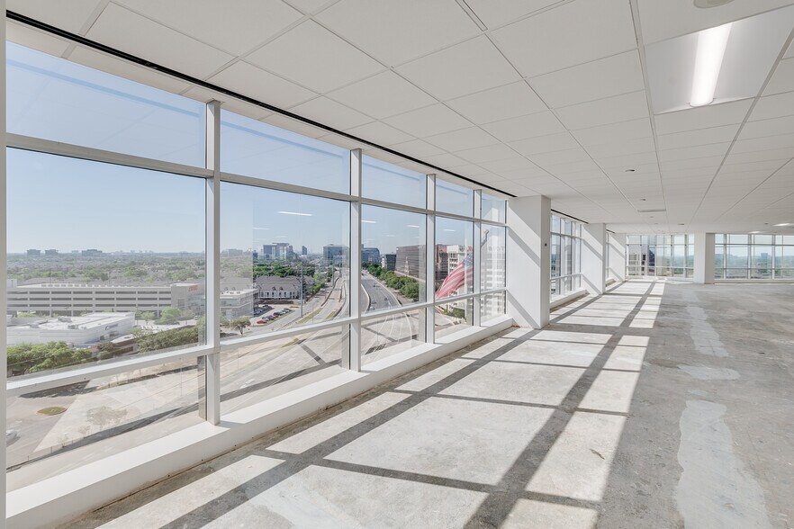 More Photos Of 14951 N Dallas Pky, Dallas Office For Lease