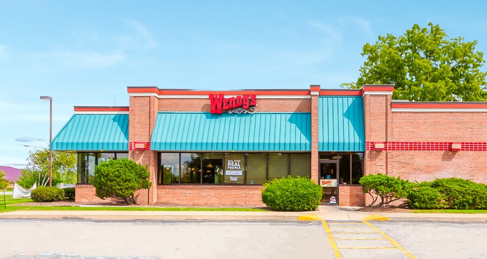 More Photos Of 980 E Saginaw Hwy, Grand Ledge Fast Food For Sale