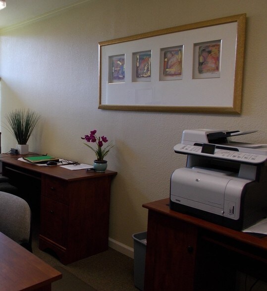 More Photos Of 1350-1358 D'Adrian Professional Pky, Godfrey Medical For Lease