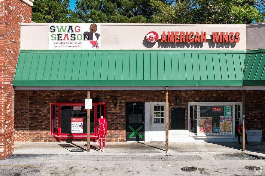 More Photos Of 4011 Brainerd Rd, Chattanooga General Retail For Lease