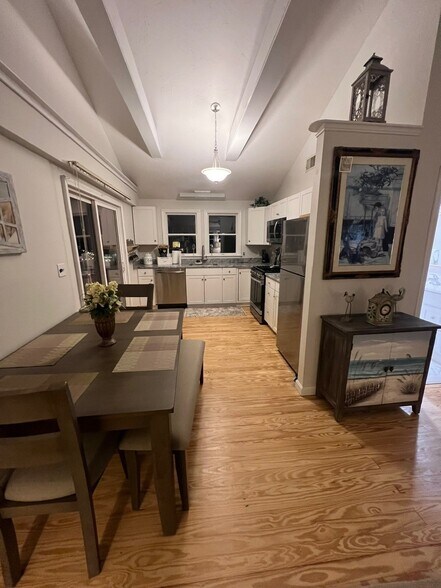 More Photos Of 574 Main St, Hyannis Storefront Retail Residential For Sale