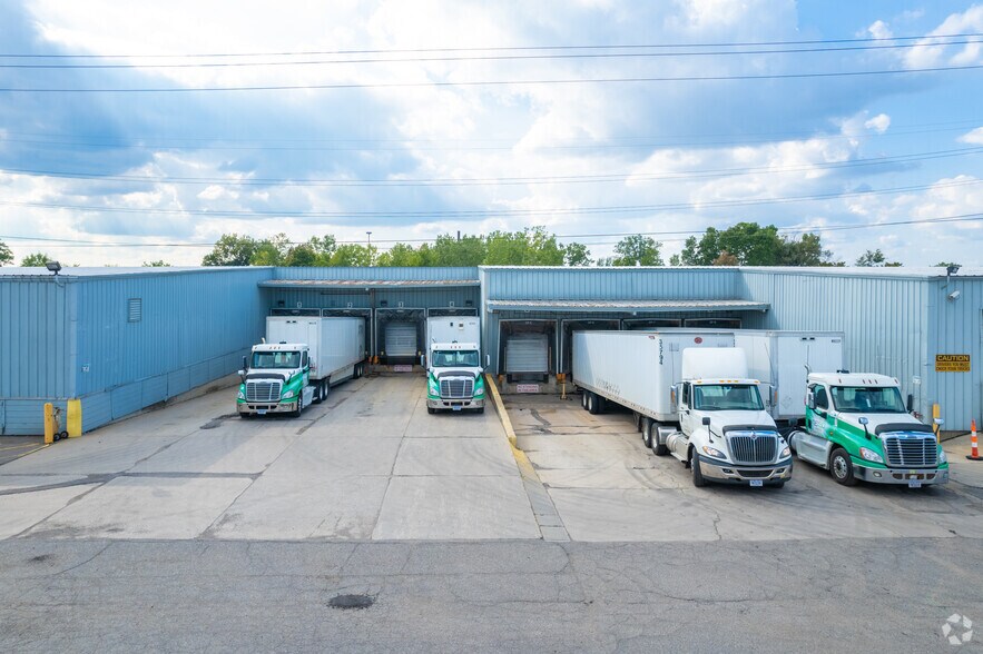 Primary Photo Of 12005 40,000 - 163,800 sf Available - Warren MI, Warren Distribution For Lease