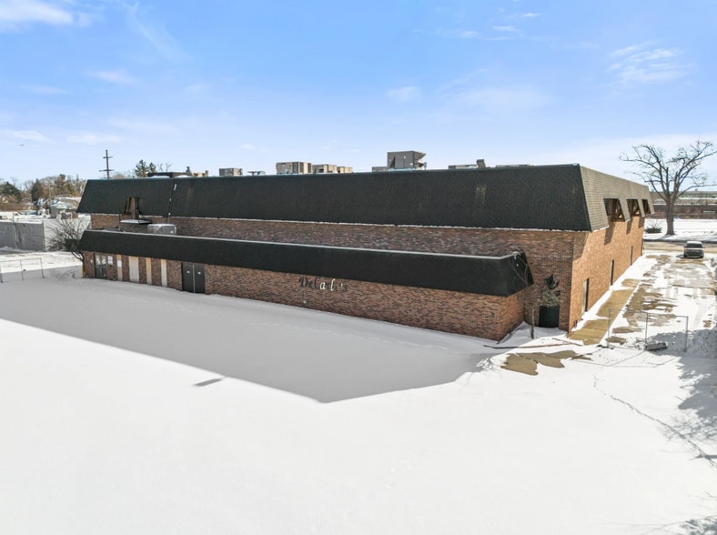 More Photos Of 6014-6015 E 10 Mile Rd, Warren Specialty For Sale