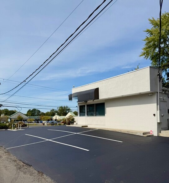 More Photos Of 651 Enfield St, Enfield Freestanding For Sale