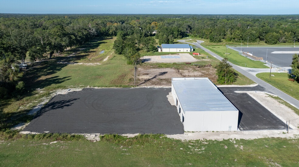 More Photos Of 372 SW Windswept Gln, Lake City Warehouse For Sale