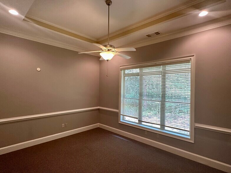 More Photos Of 4720 Peachtree Industrial Blvd, Berkeley Lake Office For Lease