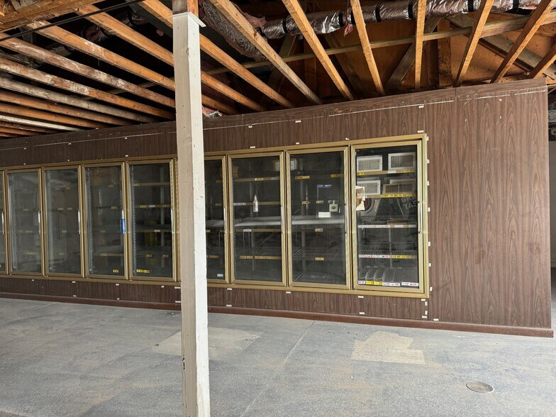 More Photos Of 220 Elm Ave, Rocky Ford Flex For Sale