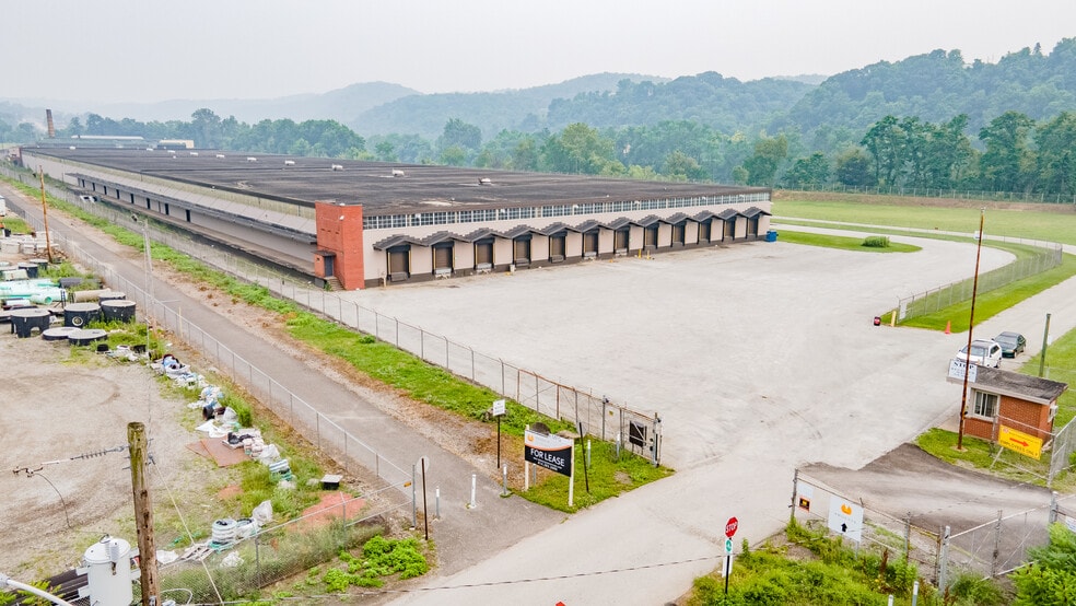 More Photos Of 200 28th St, Mckeesport Warehouse For Lease