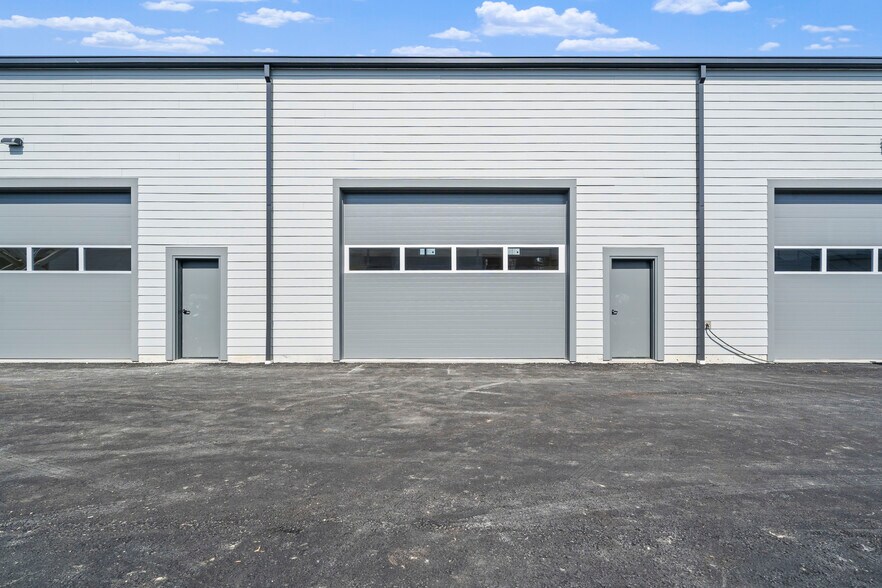 More Photos Of 4477 34th Ave, Cincinnati Self Storage For Sale