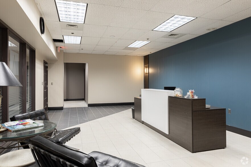 More Photos Of 480 Vantage Pt, Miamisburg Medical For Sale