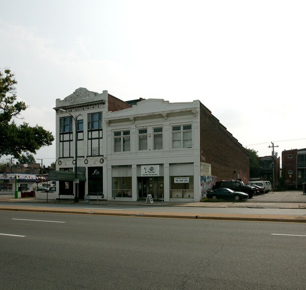 More Photos Of 2033 W Broad St, Richmond Storefront Retail Office For Sale