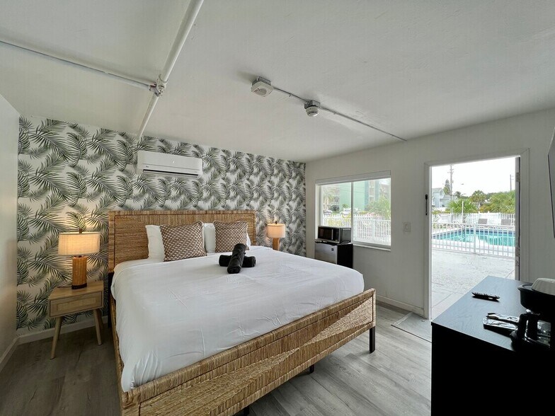 More Photos Of 3208 NE 11th St, Pompano Beach Apartments For Sale