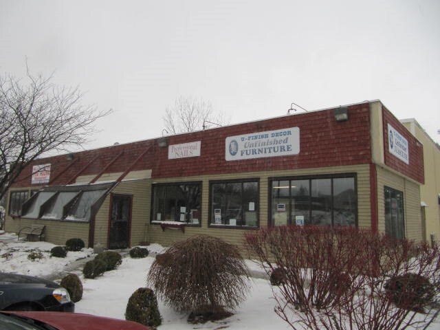 Primary Photo Of 544 Highgate Commons Rd, Saint Albans Freestanding For Lease