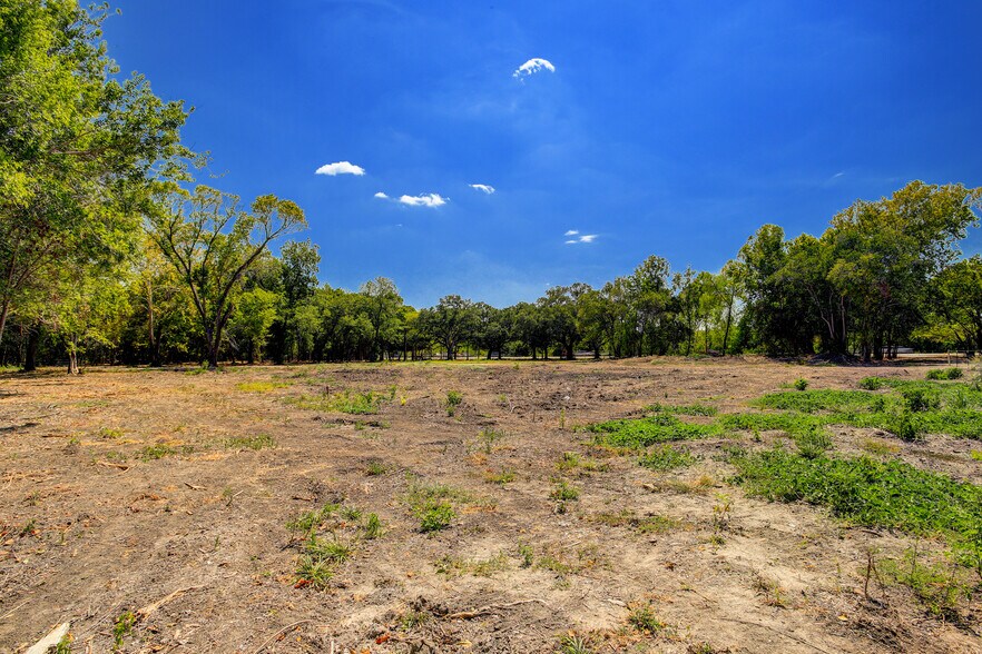 More Photos Of 17827 HWY 35 hwy, Pearland Land For Sale