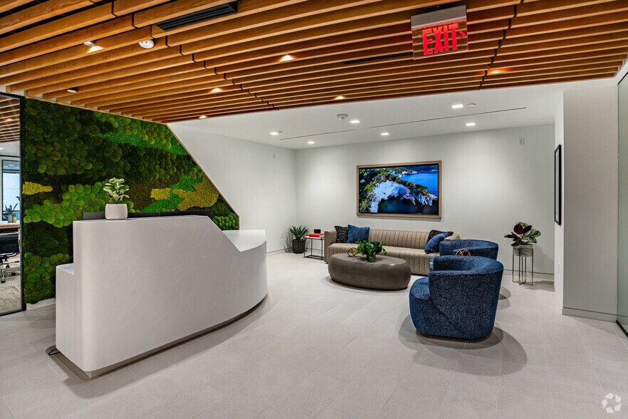 More Photos Of 1550 Wilson Blvd, Arlington Coworking Space