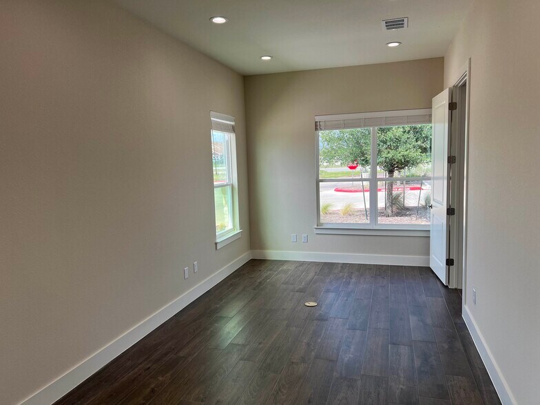 More Photos Of 2951 FM 1460, Georgetown Medical For Sale