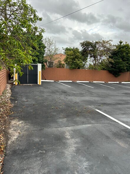 More Photos Of 3521 E 4th Ave, Hialeah Daycare Center For Sale